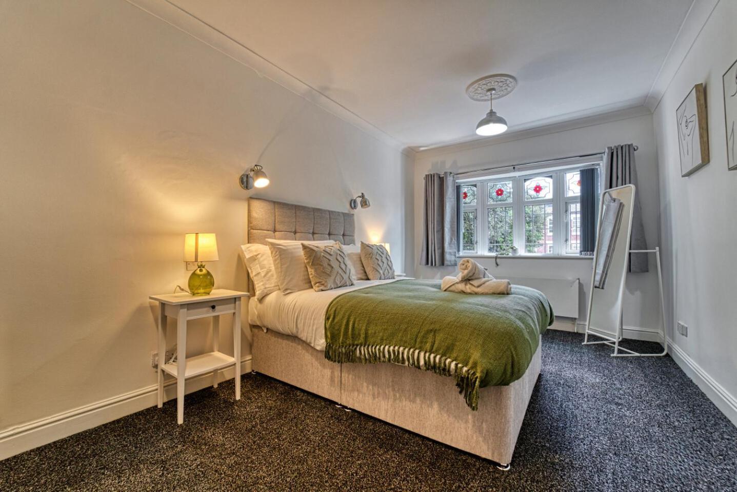 Host & Stay - Chester House Retreat كيدرمينستر المظهر الخارجي الصورة